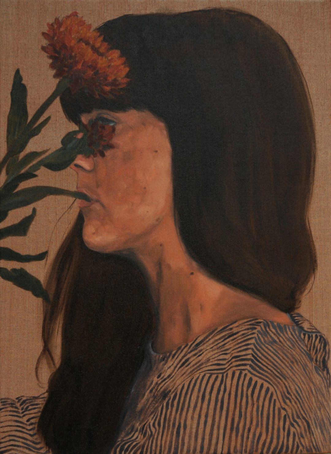 Louise Tate, Self-portrait with strawflower 2023
oil on linen
58 x 43 cm. Courtesy the artist and Jan Murphy Gallery.
Winner of the 2023 Bayside Acquisitive Art Prize
